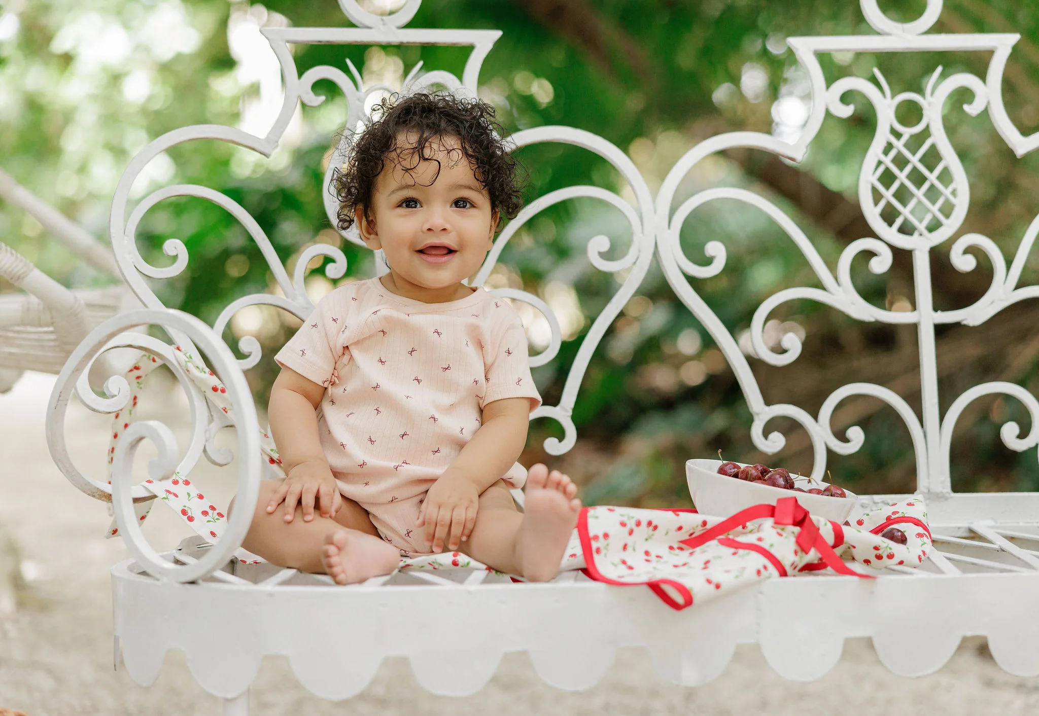 Girls Romper – Pink – Bow Pattern - Image 2