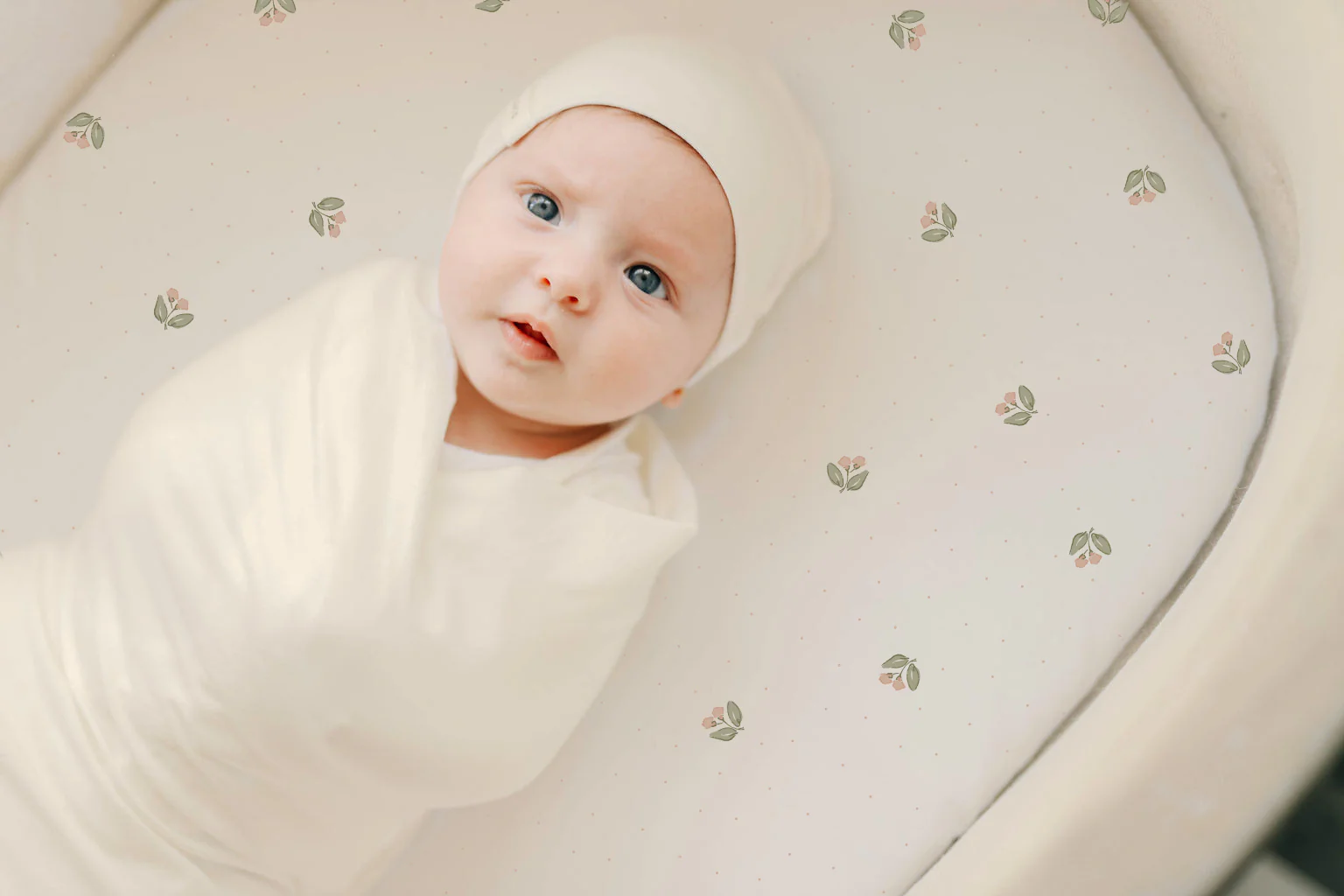 Bassinet Sheet Set - Image 5