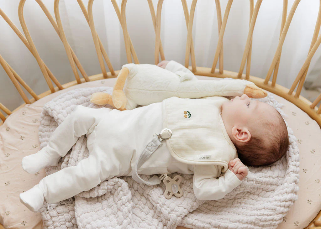 Bassinet Sheet Set - Image 8