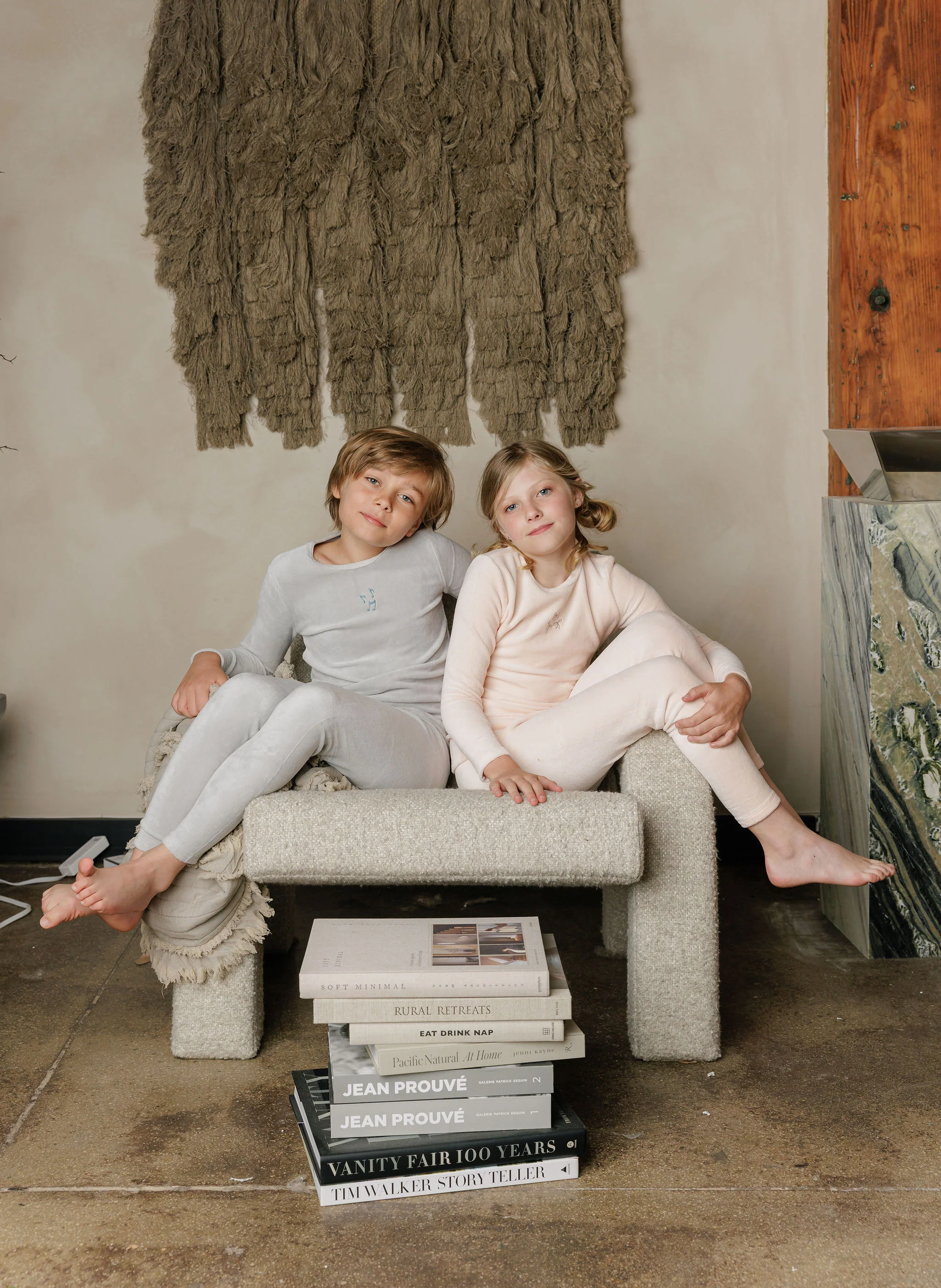 Embroidered Velour Collar Collection - Lounge Set - Image 3