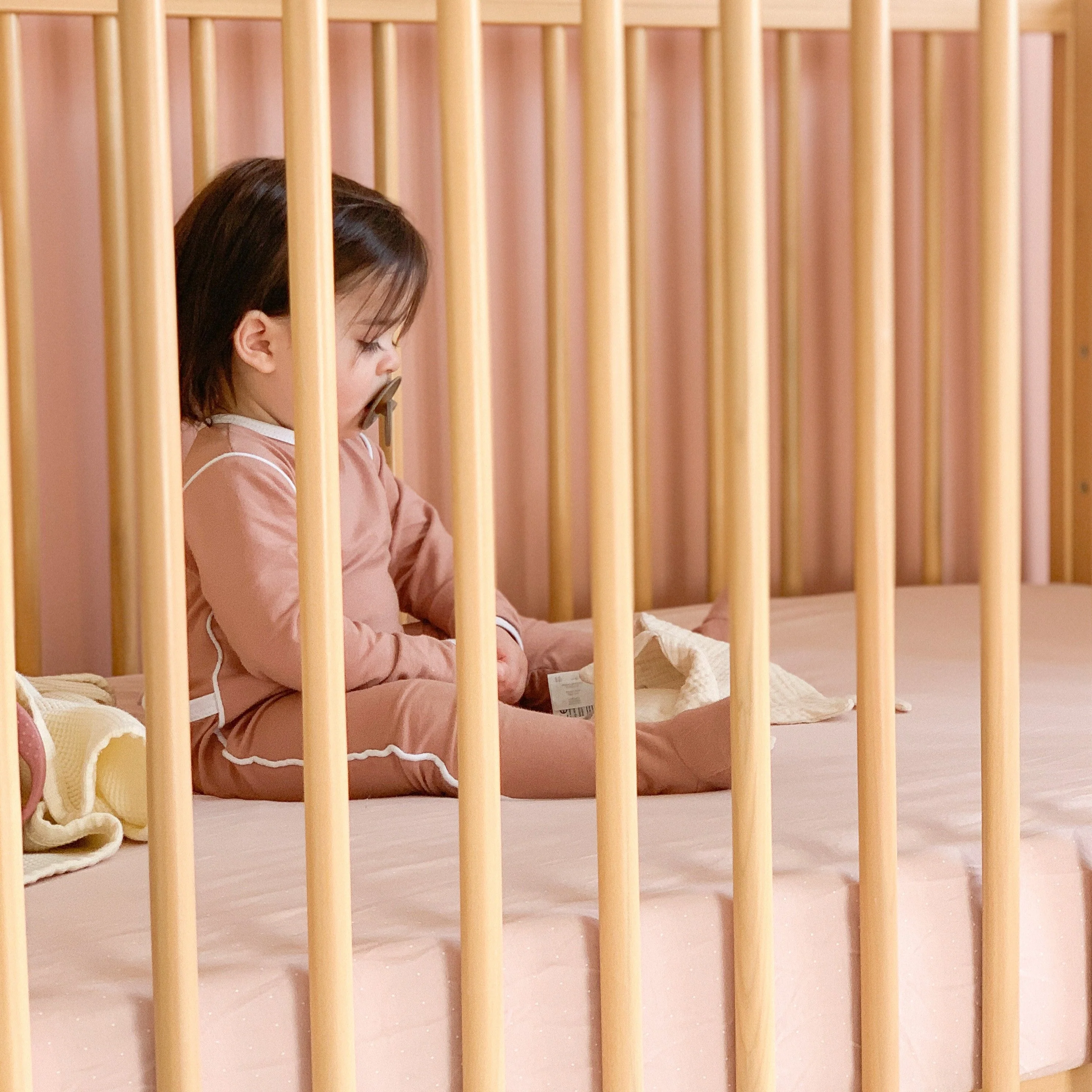 Breathable Crib Sheet Set - Image 5