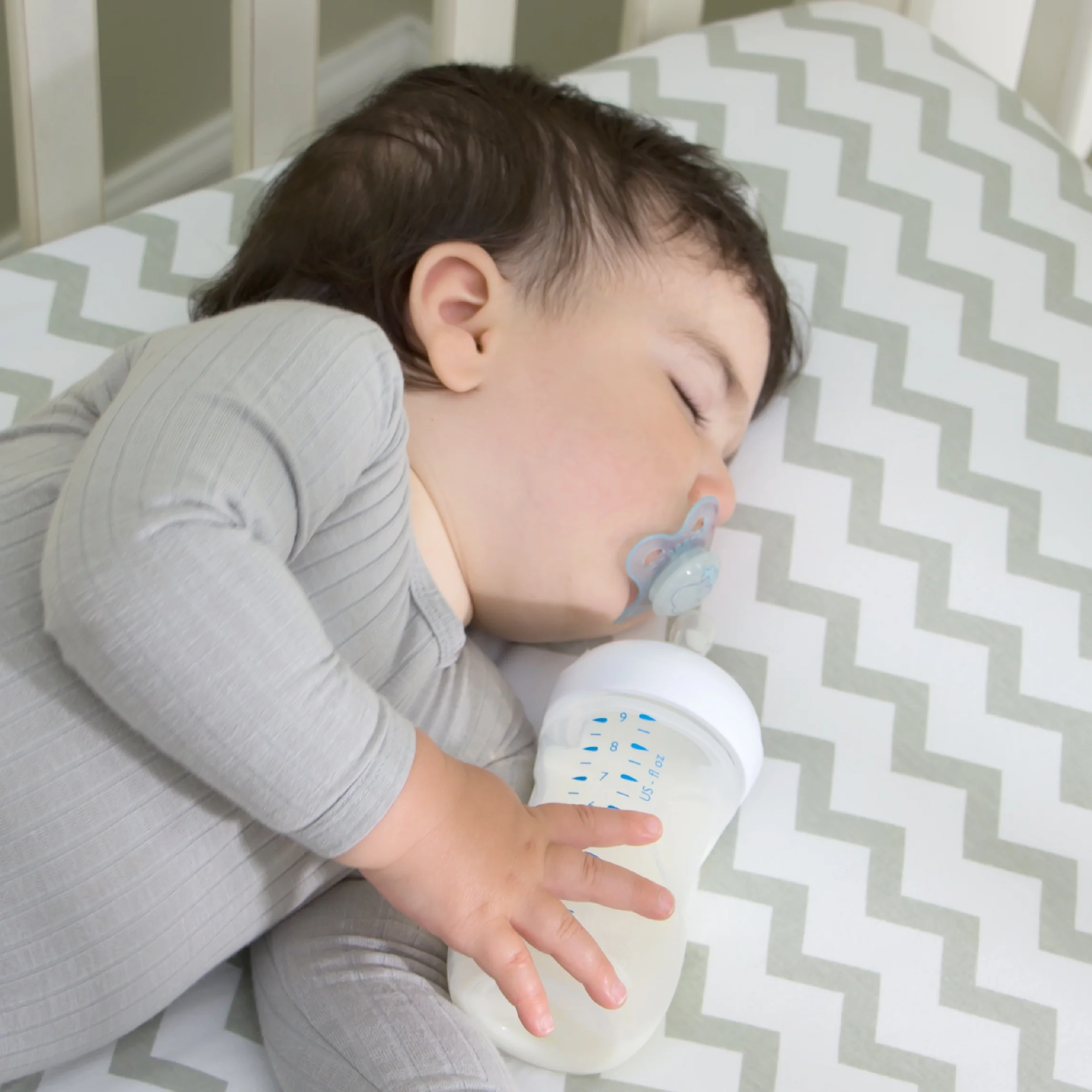 Waterproof Crib Sheet Set - Image 4