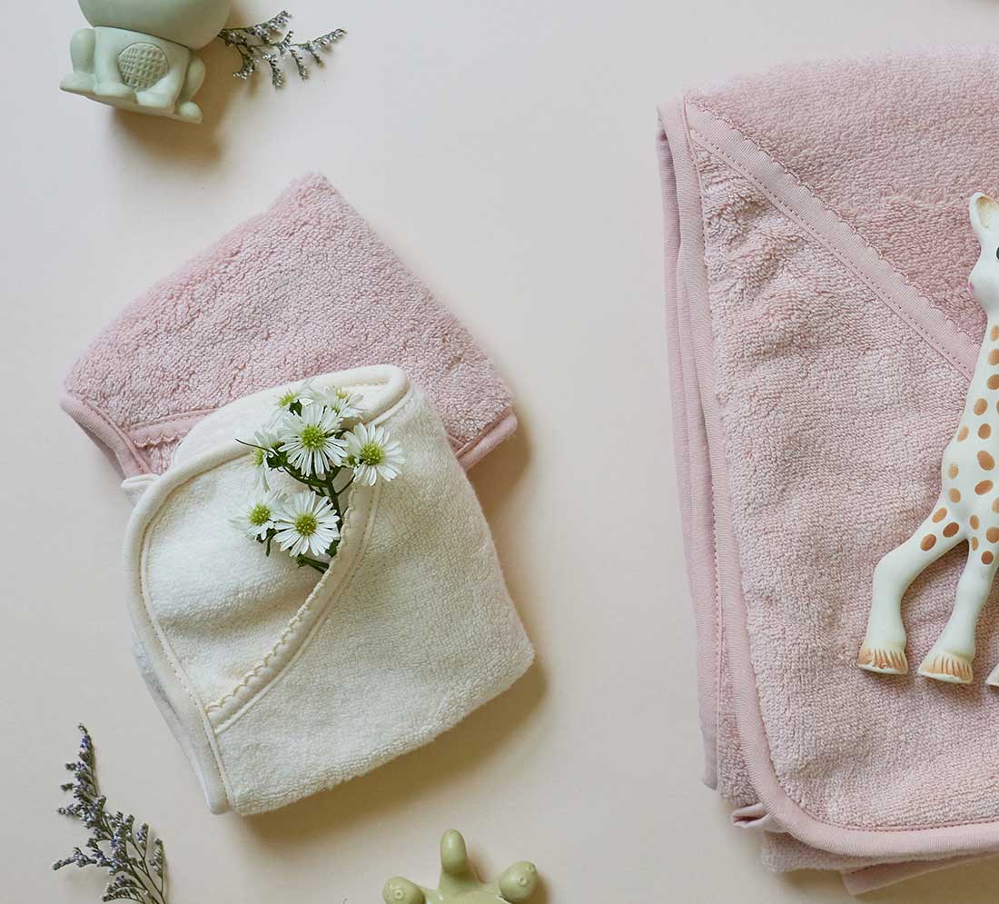 Pink Hooded Towel & Washcloth - Image 11